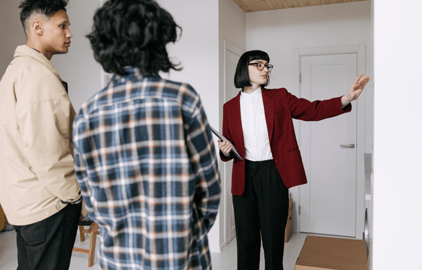 Buyer asking a real estate agent important questions