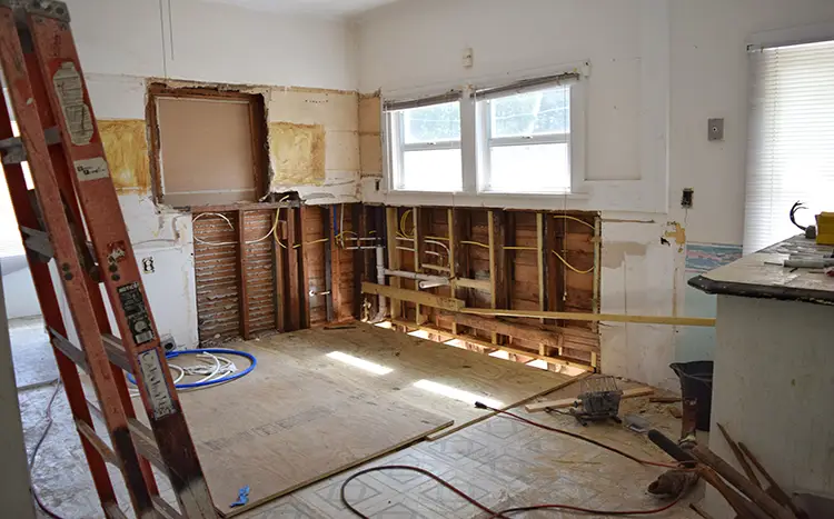 Pros and Cons of Buying a Fixer-Upper - Cons.webp